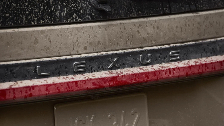 Как Toyota Land Cruiser Prado, только новее и премиальнее: первые изображения нового Lexus GX